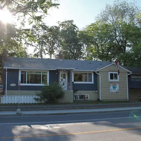 Kelowna International Hostel-2